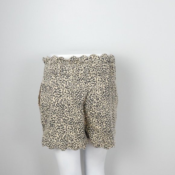 NWT Gilli Leopard Print Scalloped Bottom Paperbag Waist Shorts Medium - Picture 6 of 12